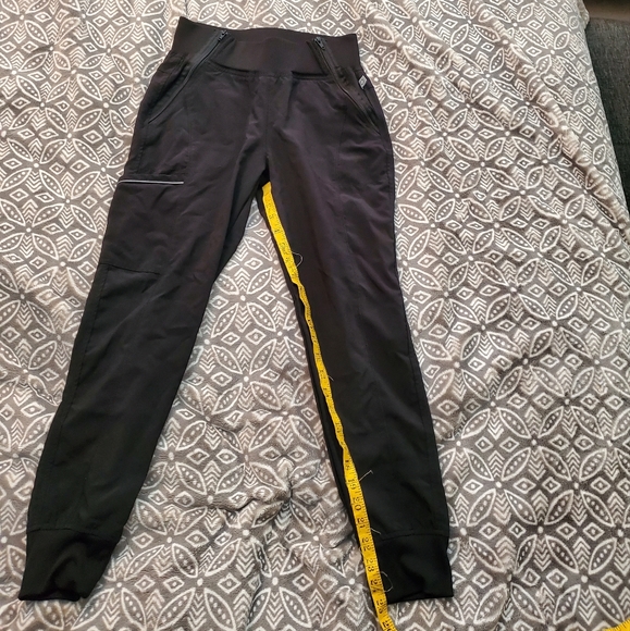 Donating end of December! Women's Jogger Style Scrub Pants - Picture 12 of 14